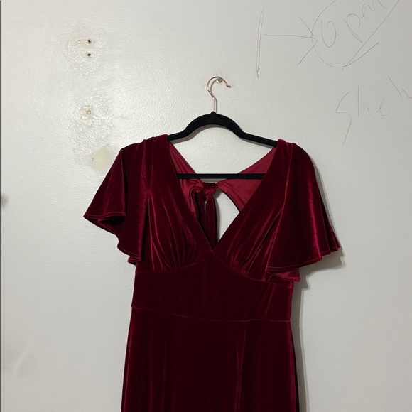 Azazie Burgundy Velvet Maxi Dress Flutter Sleeve Formal Bridesmaid A10 - Picture 4 of 6